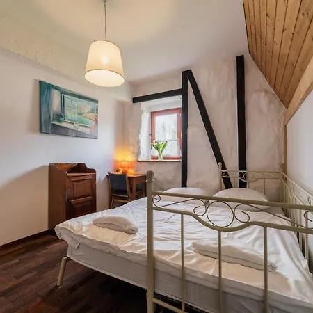 Semesterbostad Austeria Staniszow